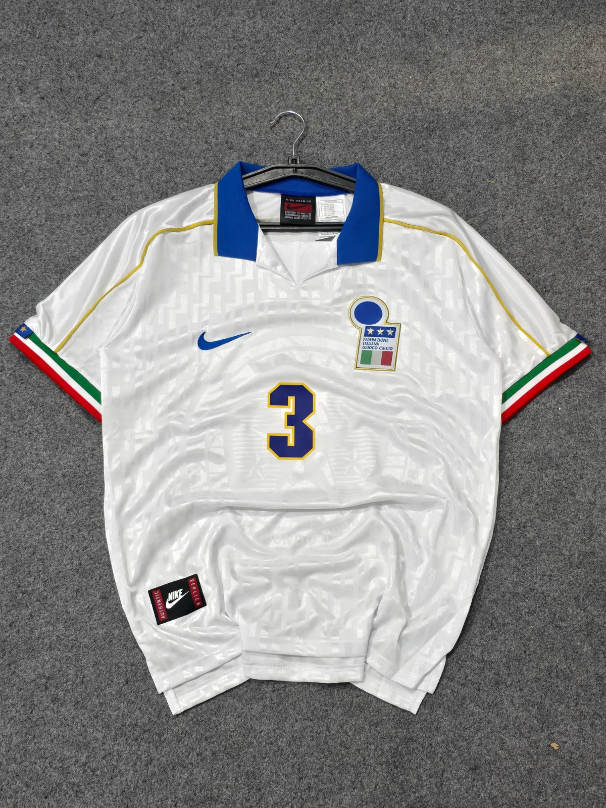 ITALY 1996 AWAY (MALDINI)