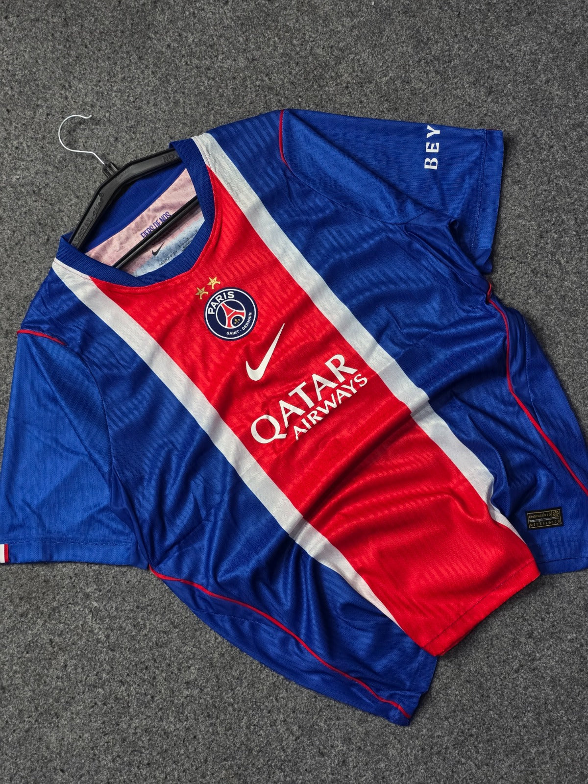PSG 2026-27 HOME