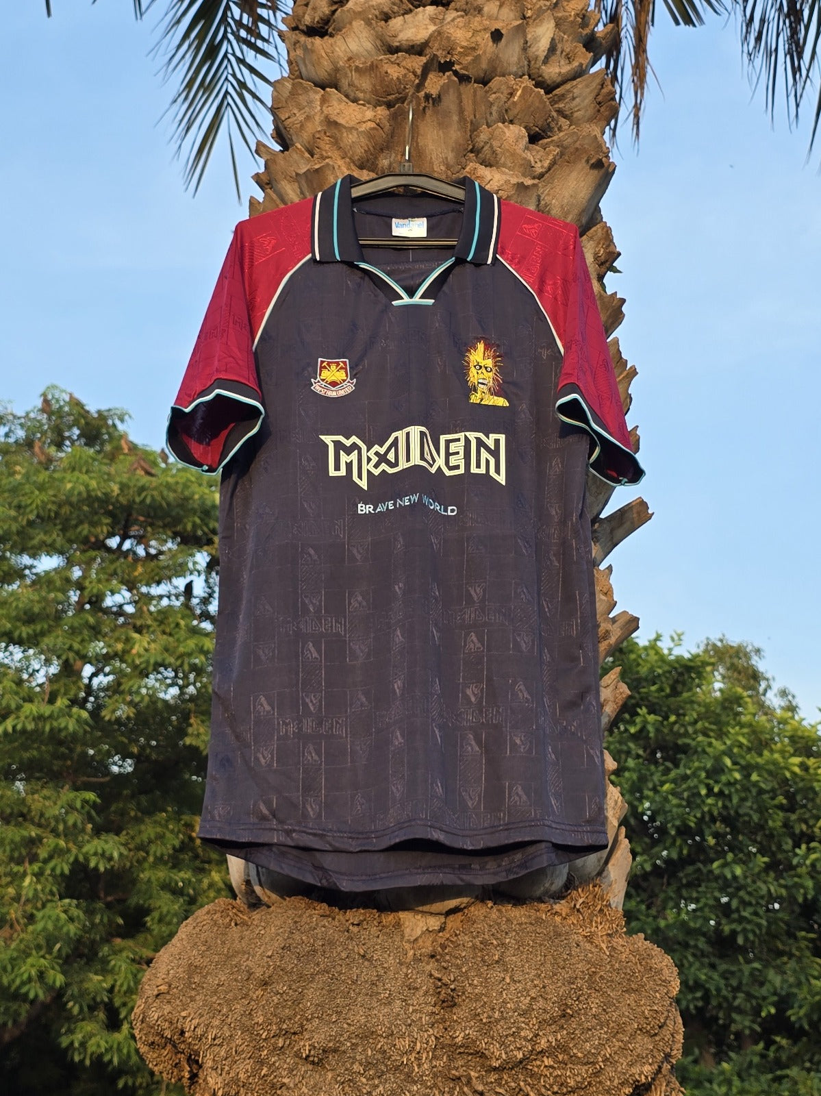 WEST HAM IRON MAIDEN 1999-01