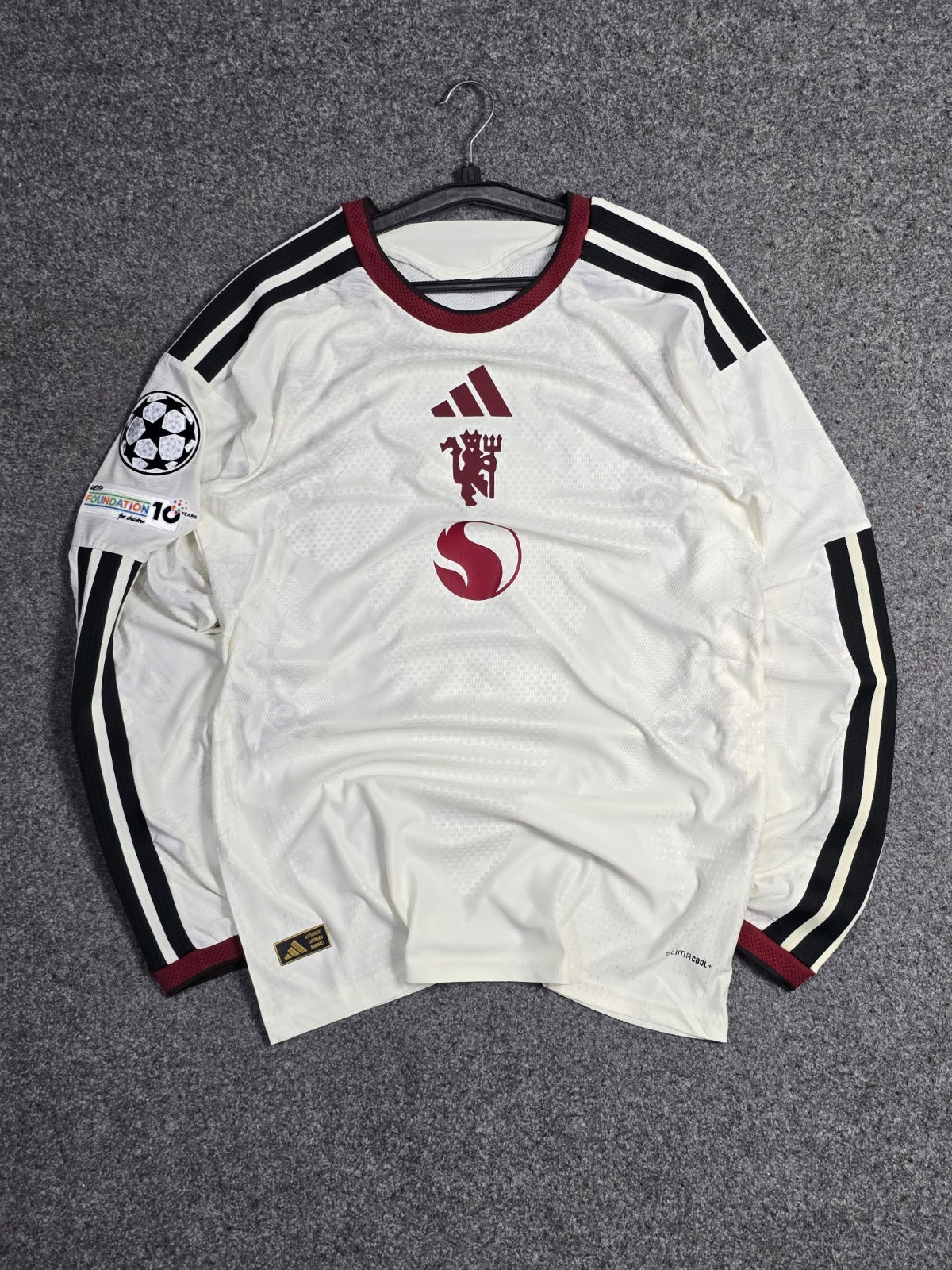 MAN UNITED 2026 3rd FULL SLEEVE (B.FERNANDES)