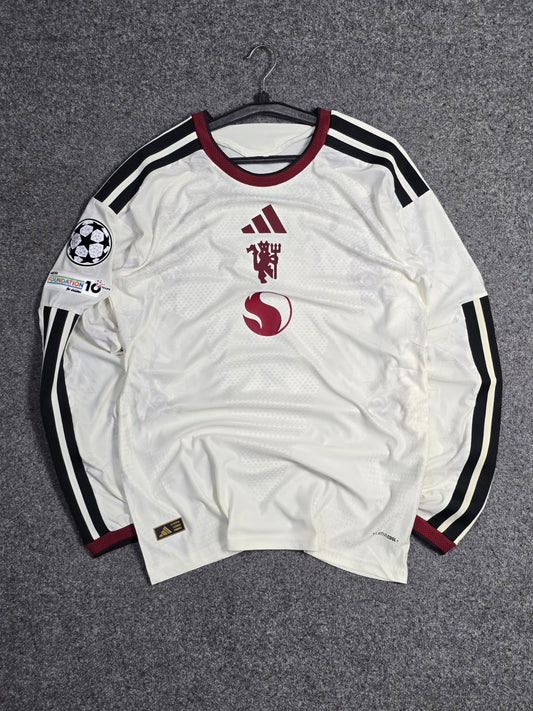 MAN UNITED 2026 3rd FULL SLEEVE (B.FERNANDES)