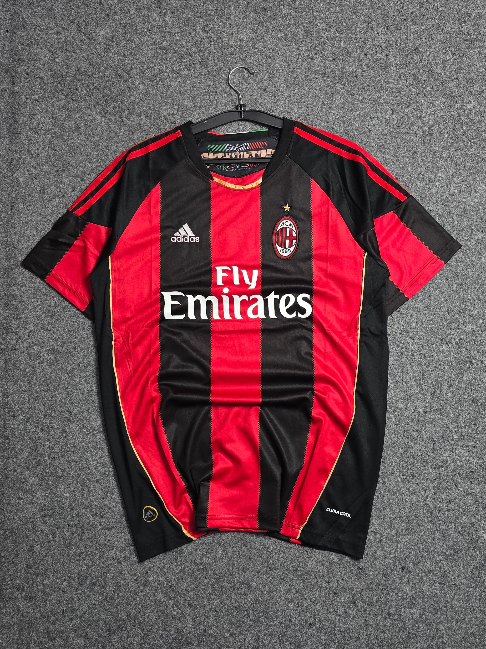 AC MILAN 2010-11 HOME