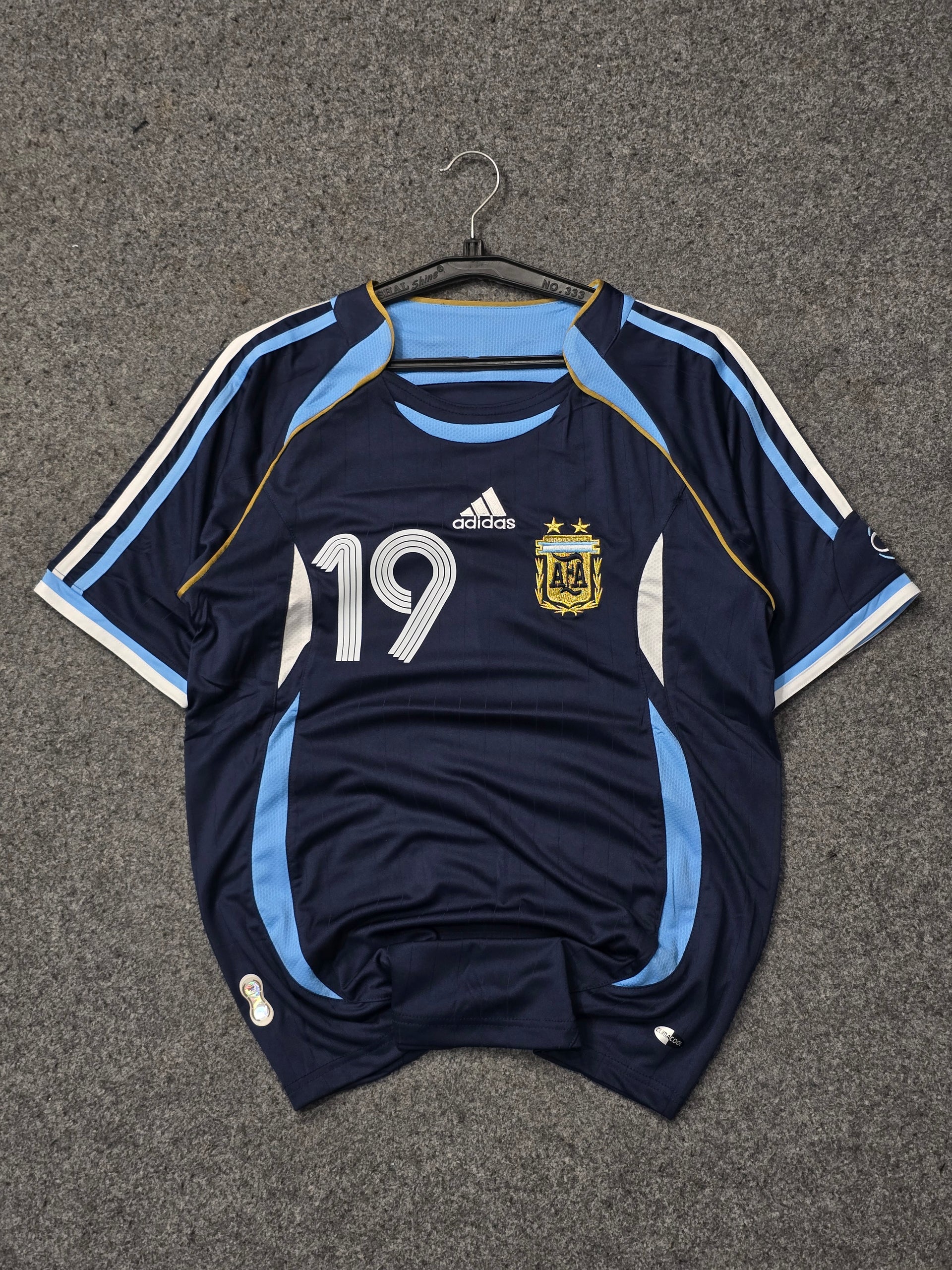 ARGENTINA 2006 (MESSI) AWAY JERSEY