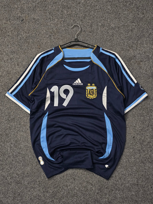 ARGENTINA 2006 (MESSI) AWAY JERSEY