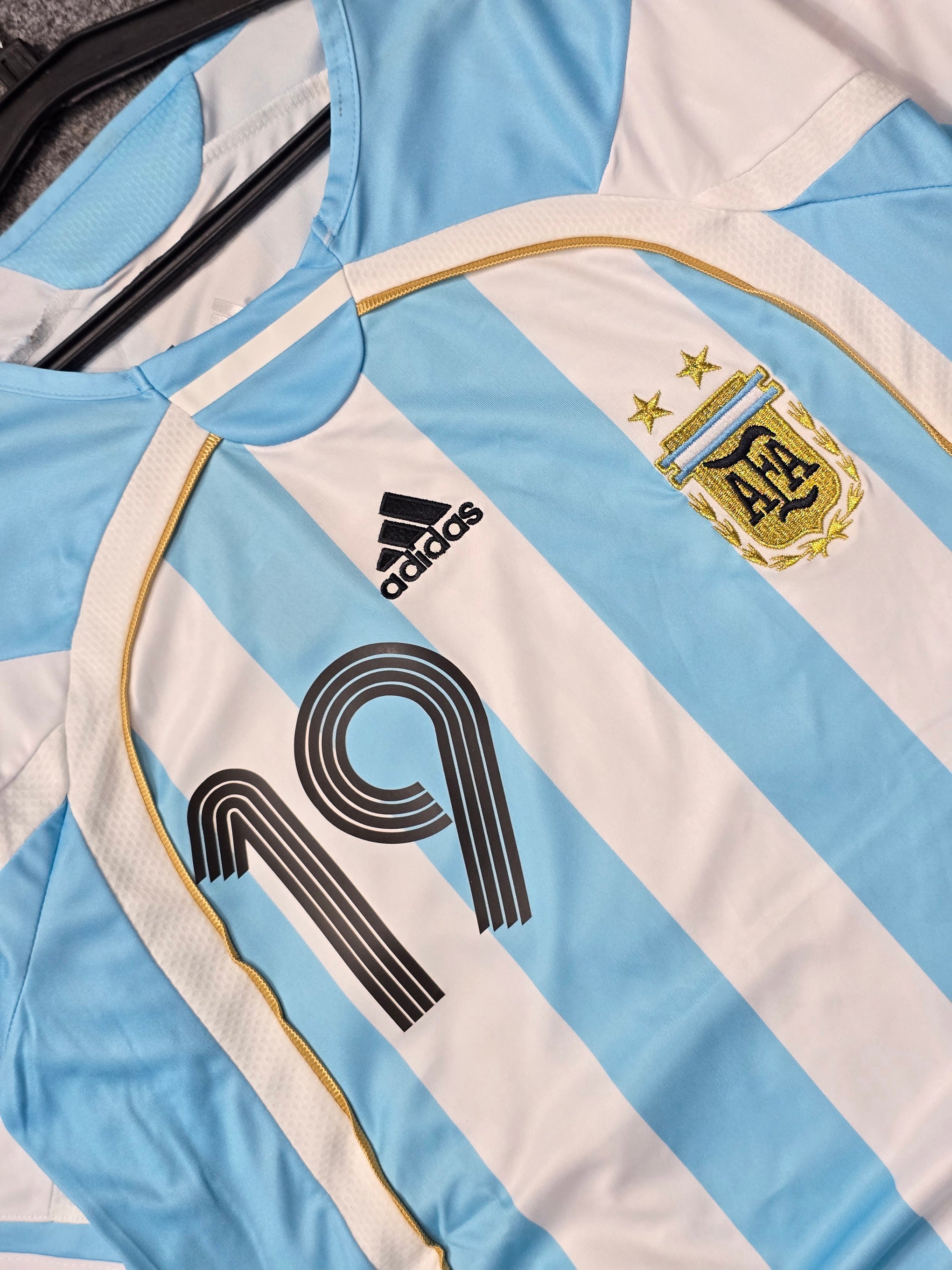 ARGENTINA 2006 (MESSI) HOME JERSEY