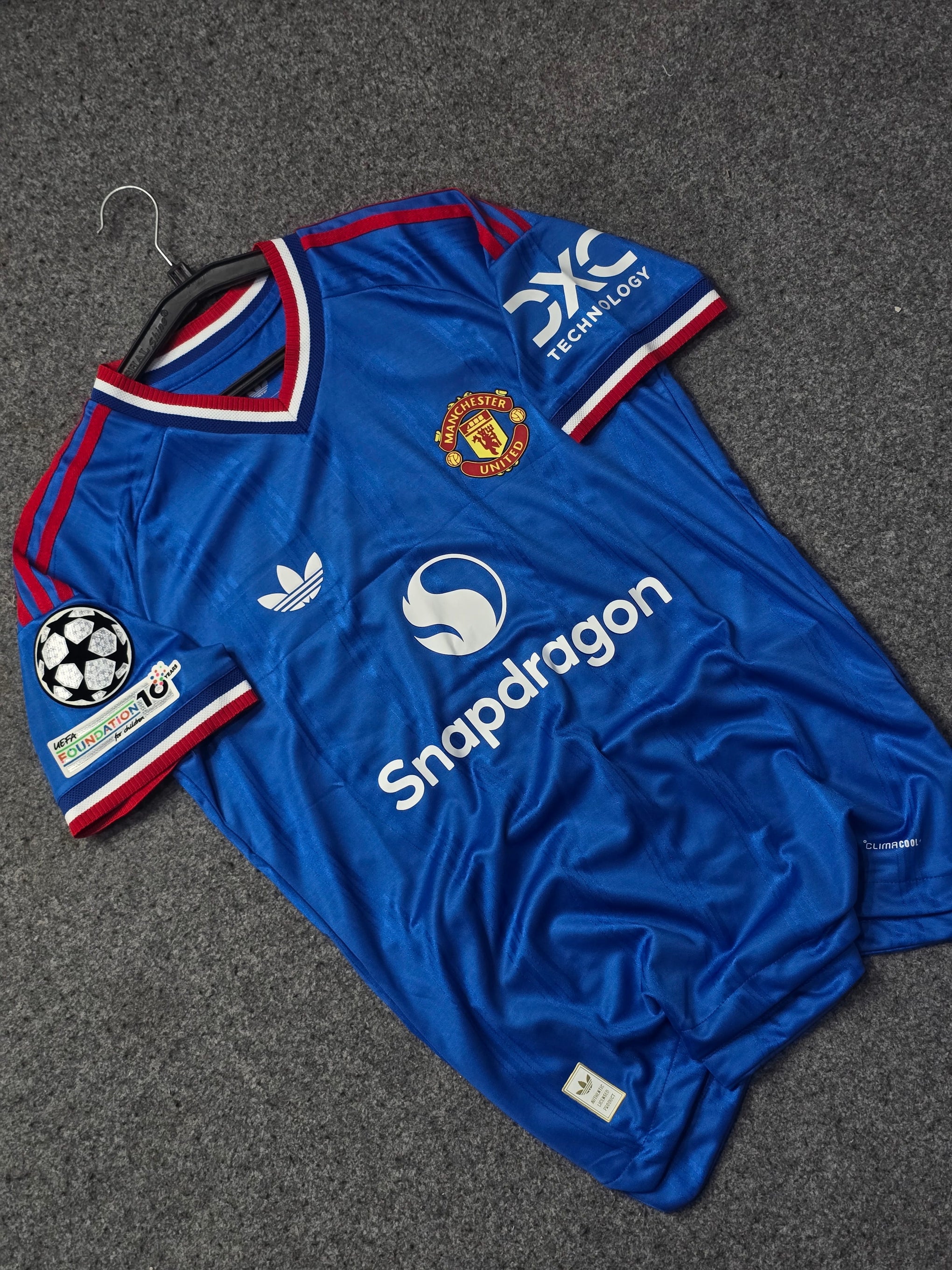 MAN UNITED AWAY 2026-27