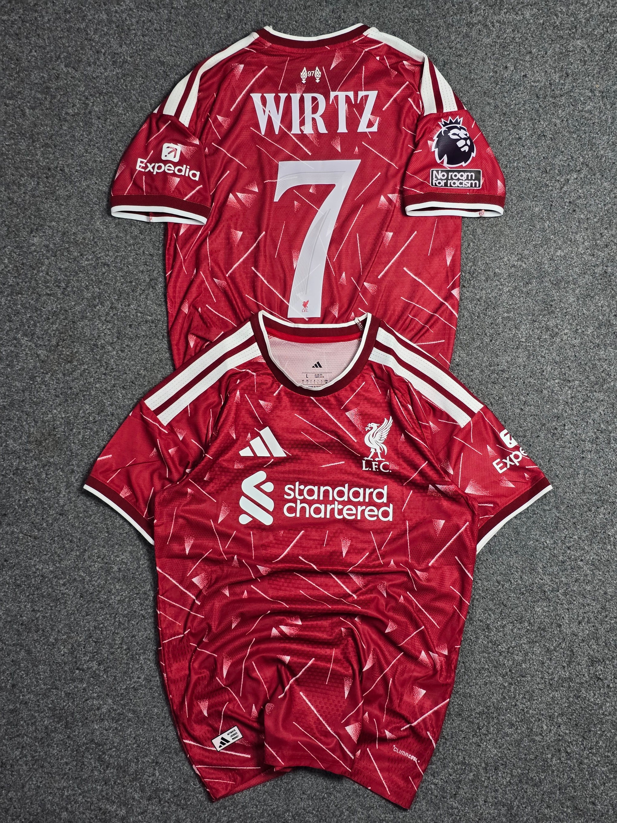LIVERPOOL 2026-27 HOME PLAYER VERSION (Writz/Szoboszlai)