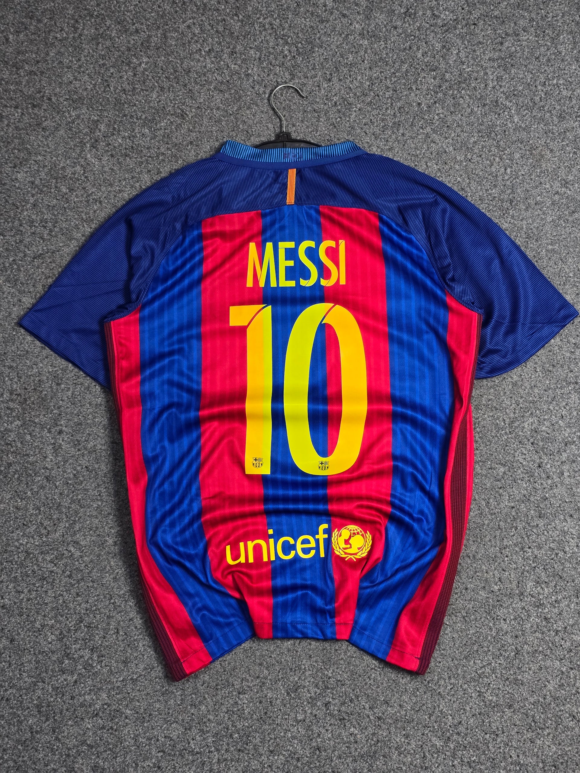 FC Barcelona 2016-17 HOME