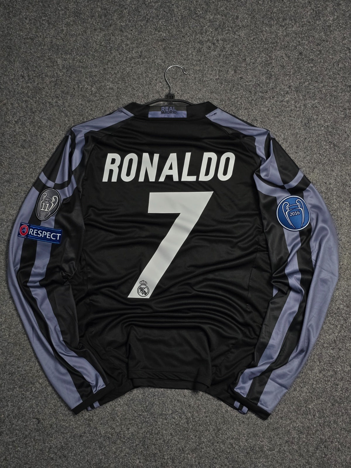 REAL MADRID 2016-17 THIRD FULL SLEEVE (RONALDO 7)