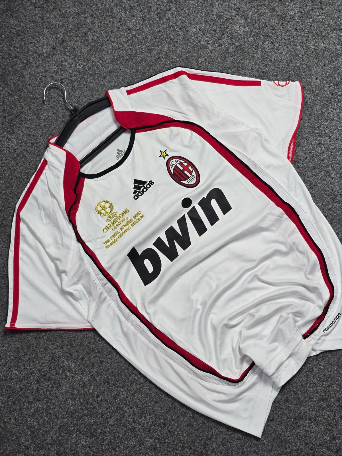 AC MILAN 2006-07 AWAY (KAKA) HALF SLEEVE