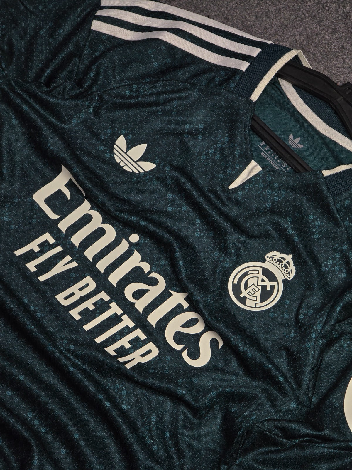 REAL MADRID 2026 AWAY FULL SLEEVE PLAYER VERSION