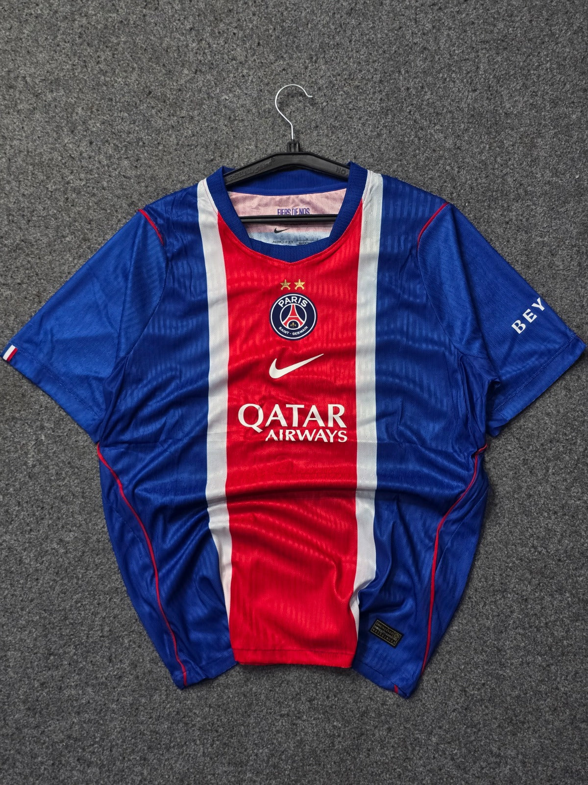 PSG 2026-27 HOME (KVARATSKHELIA)