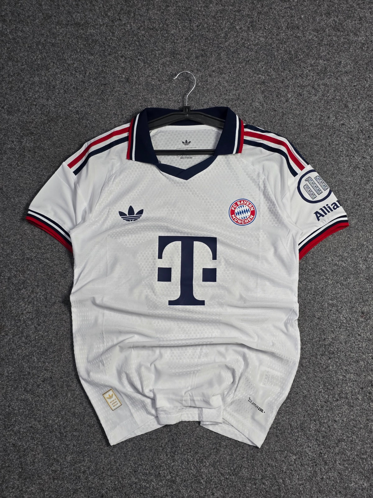 FC BAYERN 2026-27 (AWAY ) HALF SLEEVE