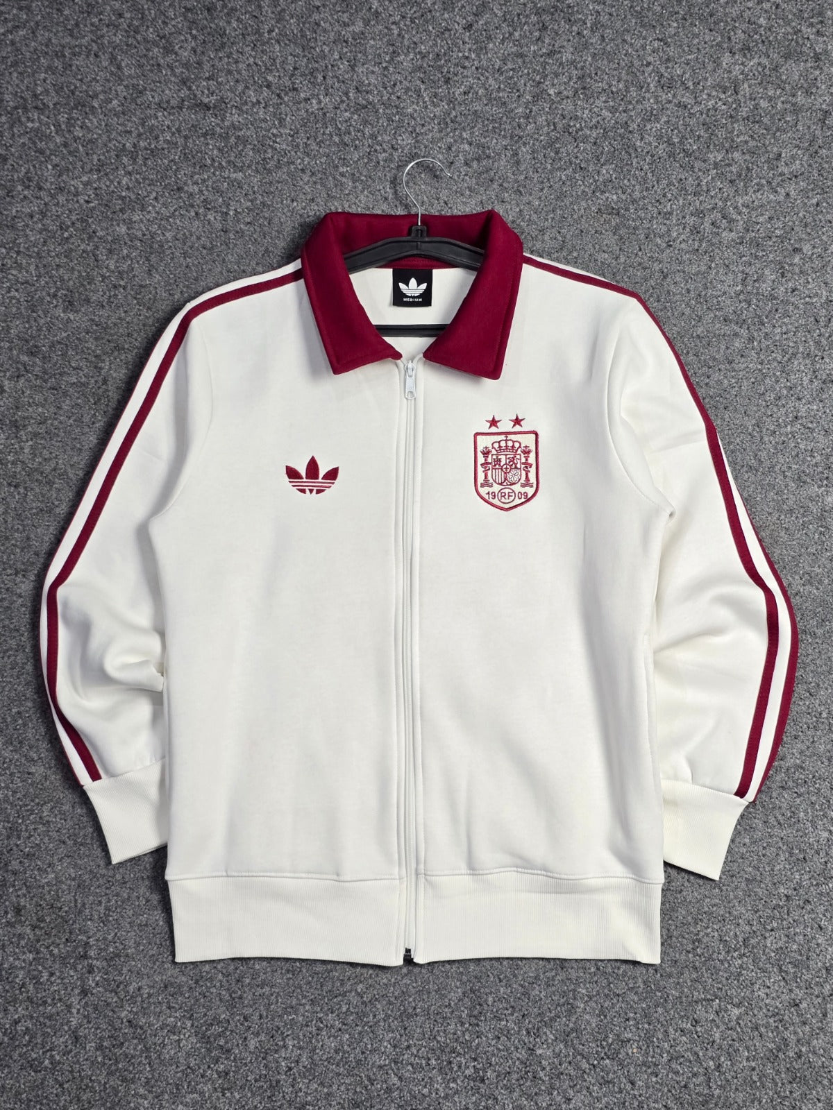 SPAIN AWAY ZIPPER 2 STAR 2026 EDITION (PLAIN)