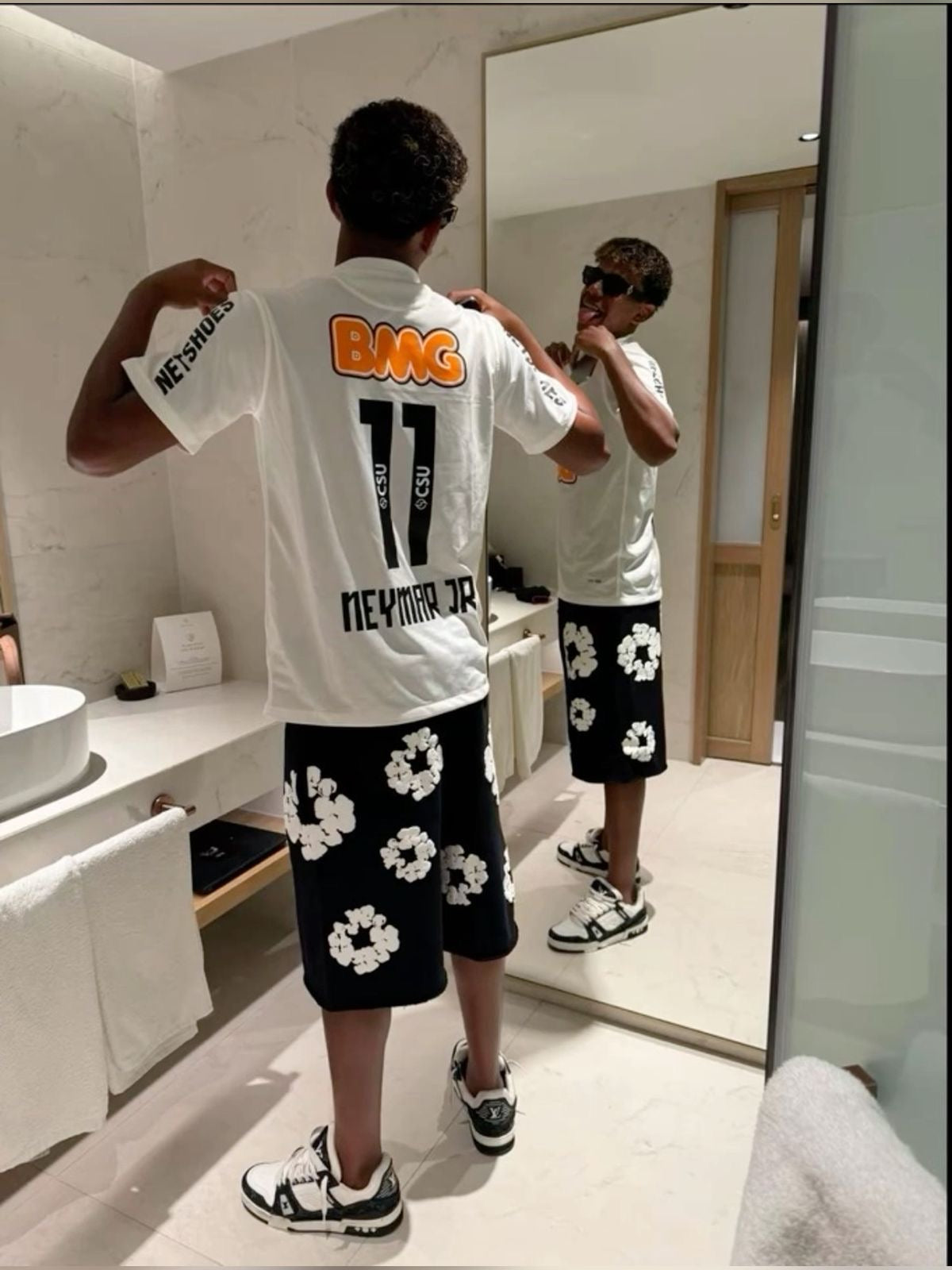 SANTOS 2011-12 HOME (NEYMAR)