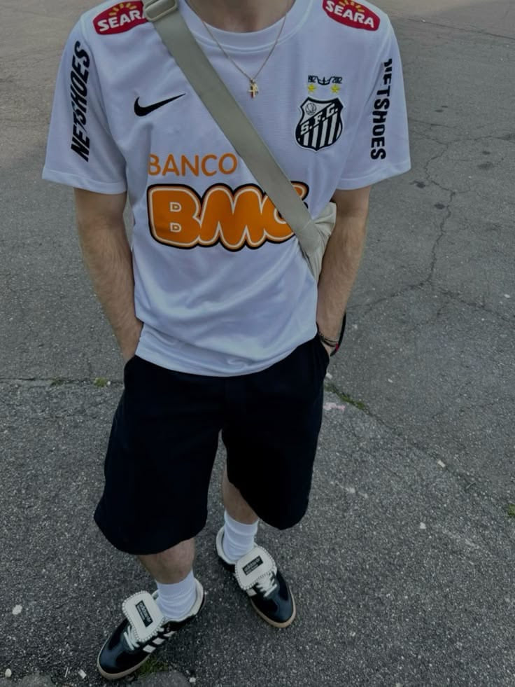SANTOS 2011-12 HOME (NEYMAR)