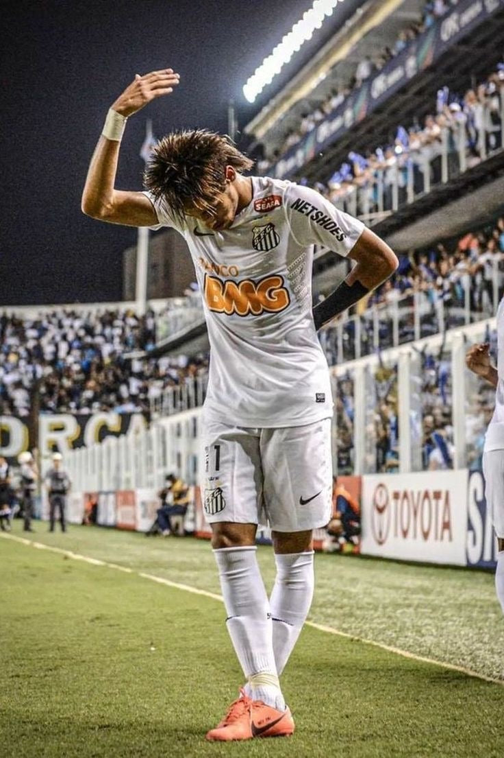 SANTOS 2011-12 HOME (NEYMAR)