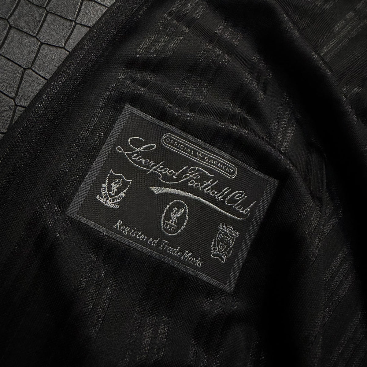 LIVERPOOL SPECIAL EDITION BLACK