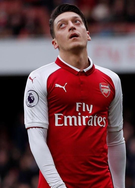 ARSENAL 2017-18 HOME (OZIL)