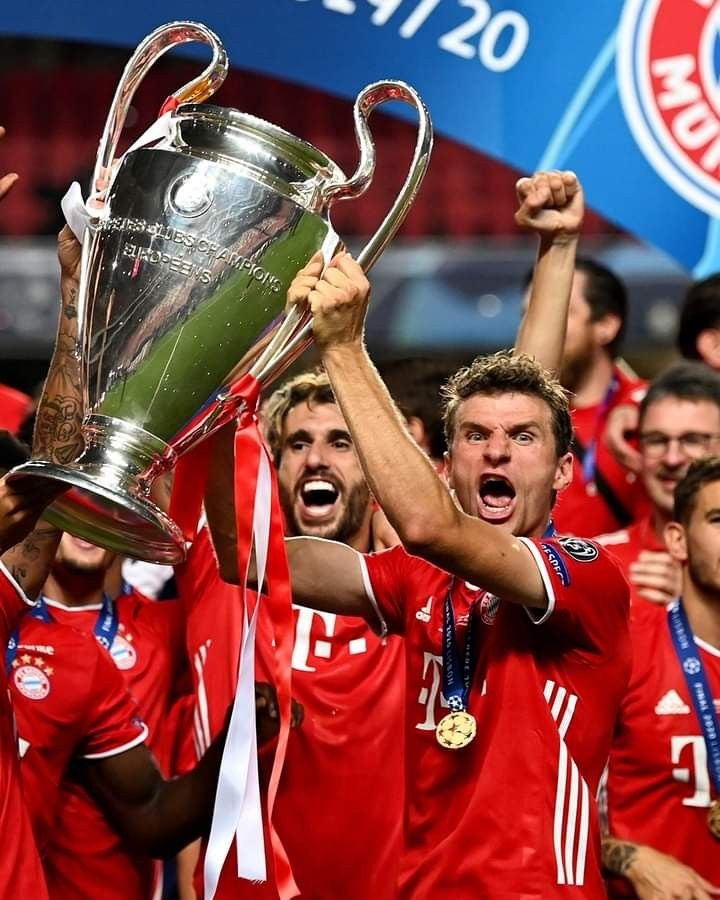 BAYERN MUNCHEN 2013-14 HOME UCL