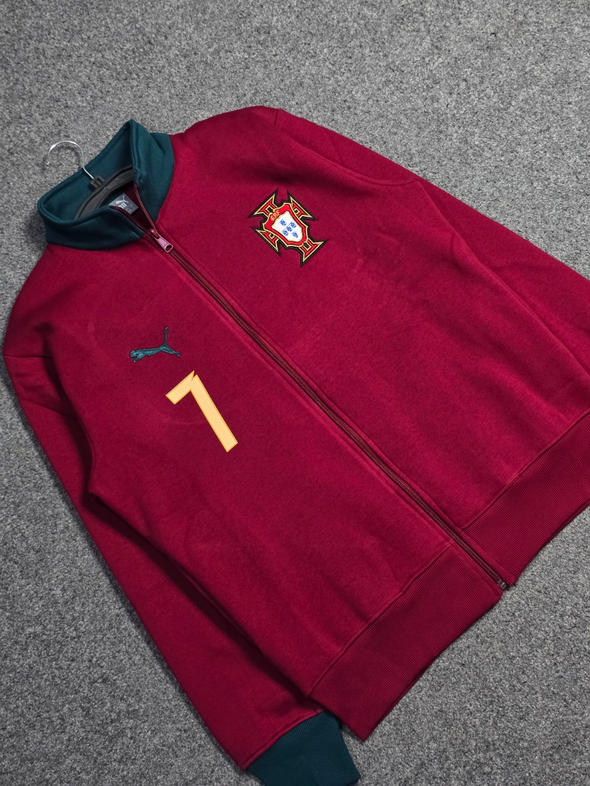PORTUGAL SPECIAL RONALDO ZIPPER (LIMITED EDITION)