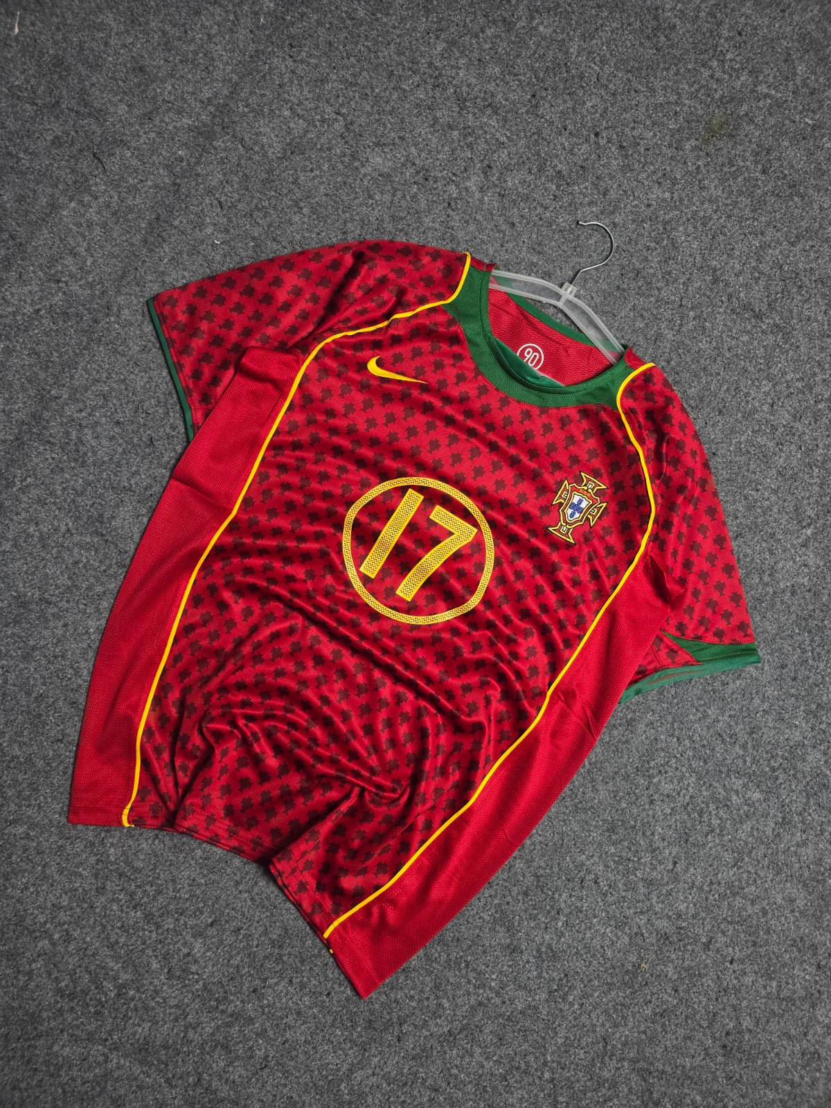 PORTUGAL 2004 HOME (RONALDO)