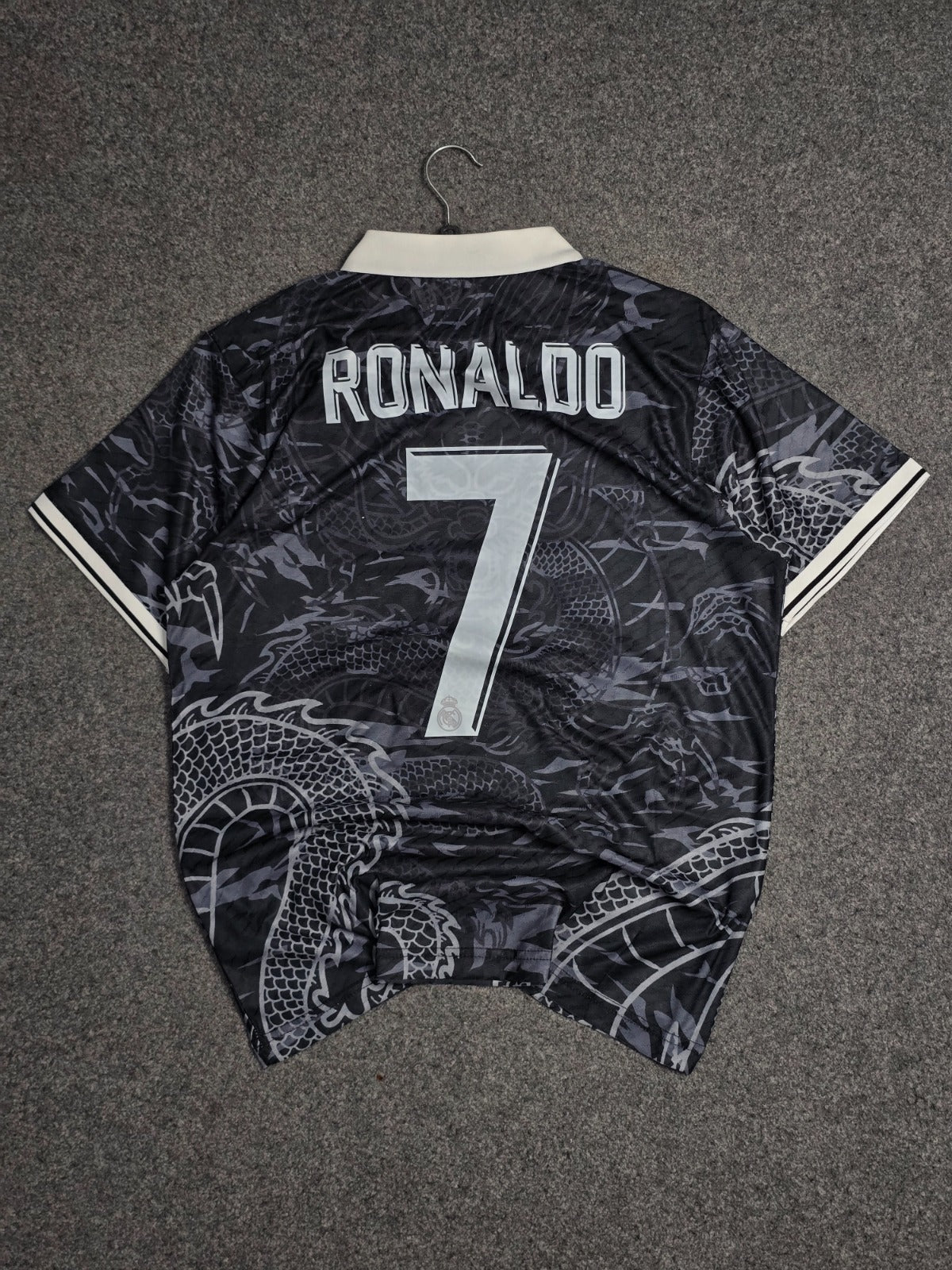 REAL MADRID 2022-23 BLACK DRAGON (RONALDO)