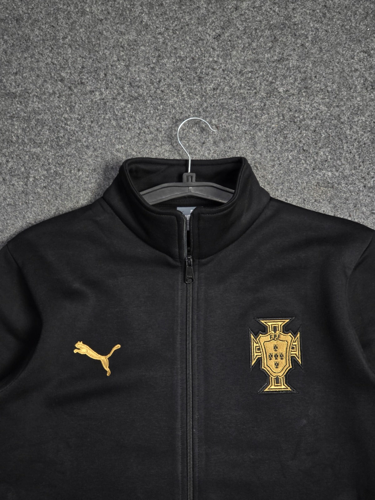 PORTUGAL BLACK CR7 ZIPPER