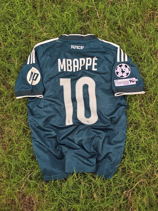 REAL MADRID AWAY 2026-27 (MBAPPE) half sleeves