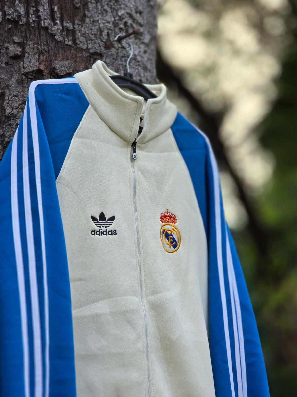 REAL MADRID EXCLUSIVE  ZIPPER