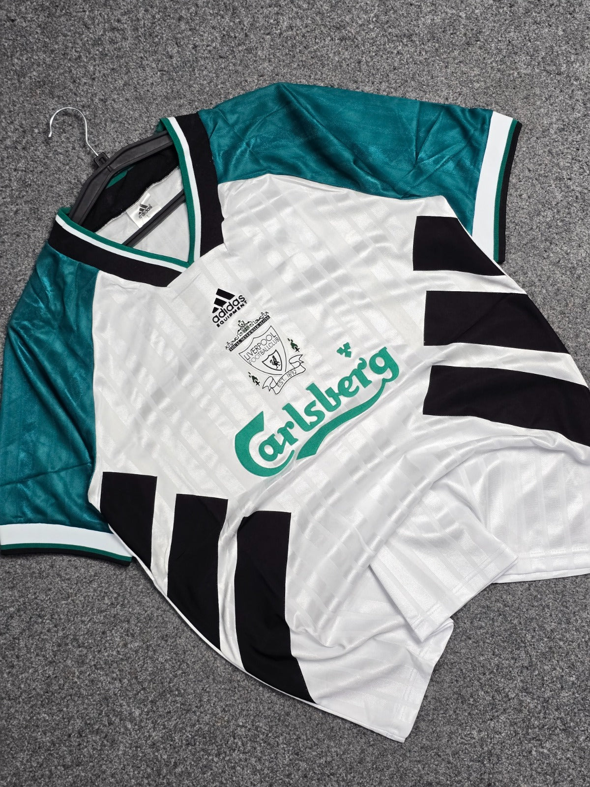 Liverpool 1993-95 Away