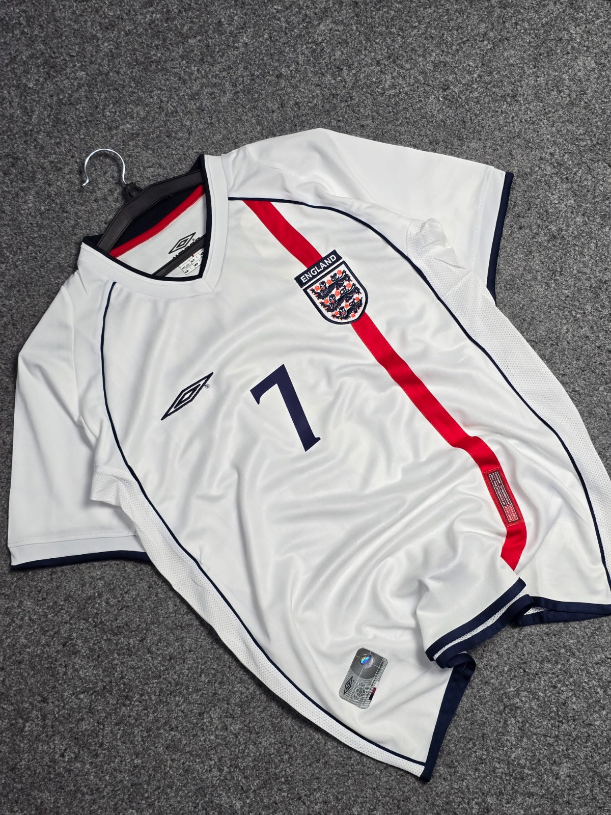 ENGLAND HOME 2002 (BECKHAM)